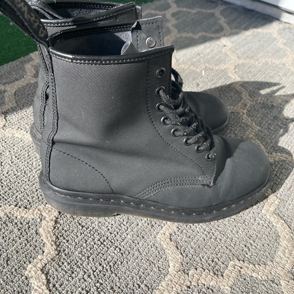 Black Matt Dr Martens size 8 women - Picture 3 of 7